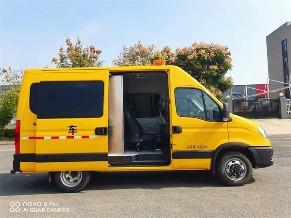 大功率救險車_消防防汛搶險車五十鈴皮卡四驅應急搶險車性能優越