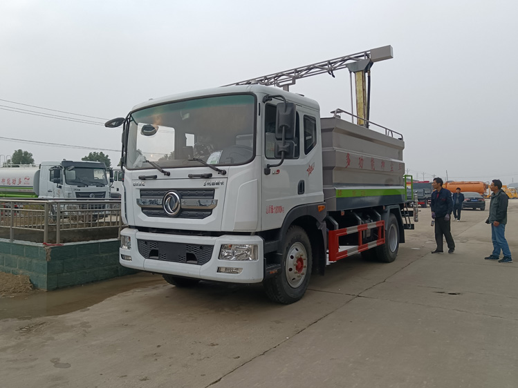 東風天錦多功能鐵路抑塵車_鐵道煤炭抑塵劑噴灑車15噸方罐鐵路抑塵車_鐵路噴霧抑塵車多少錢_煤炭運輸抑塵車