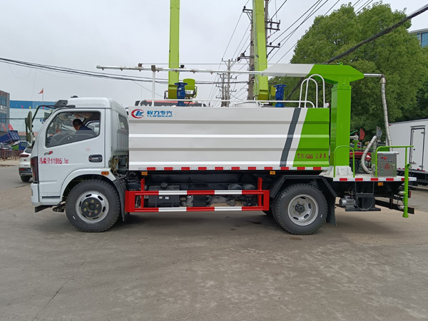 東風(fēng)D9煤碳降塵車_火車皮煤炭抑塵劑封層車12噸鐵路抑塵車_鉤擋停噴功能全國(guó)質(zhì)保_鐵路運(yùn)煤抑塵車_全智能電控封層車